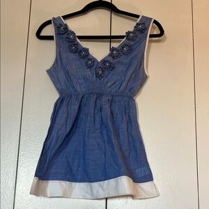 Lilly Pulitzer Blue Sleeveless V-Neck Embellished Blouse with White Trim